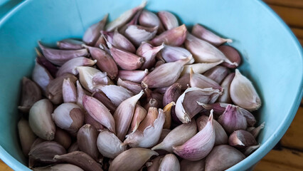 Chili and garlic in a bowl on the tableware