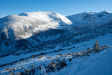 Obraz premium Winter Landscape of Rila mountain near Musala peak, Bulgaria