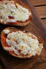 バゲットのピザトースト