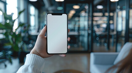 Engaged with Mobile. A Woman's Immersive Smartphone Experience