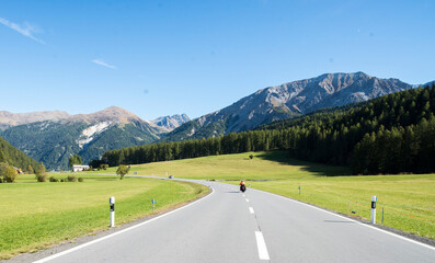 Naklejka premium 도로-스위스