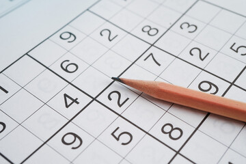 Sudoku puzzle, game to play for keep you brain younger for developing Alzheimer disease in senior patient.