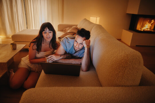 Warmth by the Fireplace: Online and Intertwined