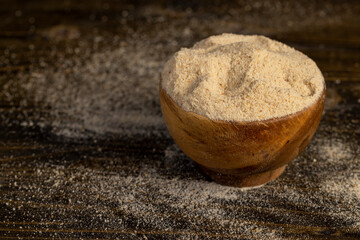 fresh crumbly bread crumbs from dehydrated white bread