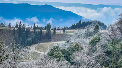 The Snowy Scenery of Haizi Mountain