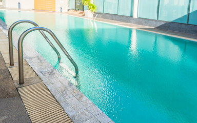 Obraz premium swimming pool in hotel