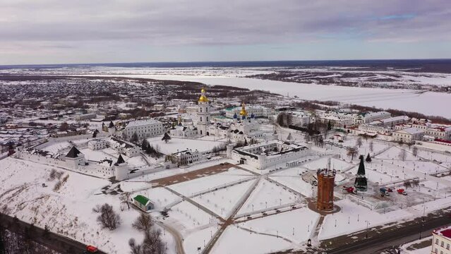 Winter aerovideo of the city of Tobolsk, Tyumen region.