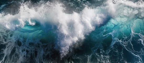Fototapeta premium Ocean Waves Breaking and Crashing