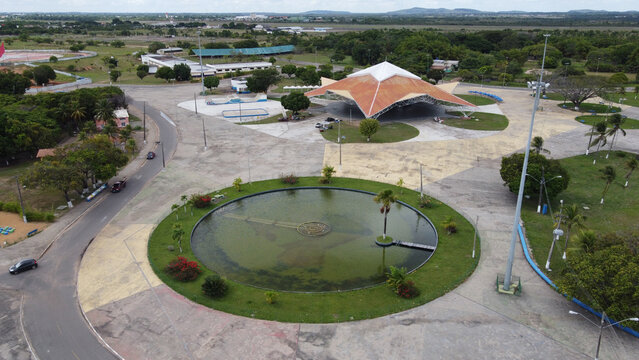 Cidade de Boa Vista, capital do estado de Roraima - Vista A&eacute;rea do Parque Anau&aacute;