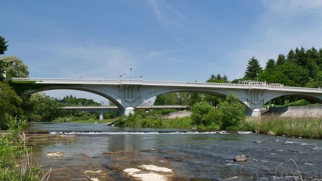 大橋と広瀬川【宮城県仙台市】