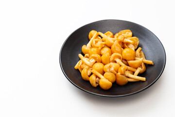 白背景にナメコ