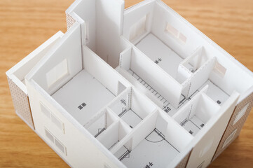 住宅模型で間取りや内装を検討するイメージ