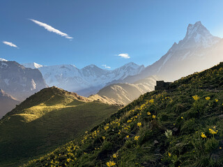 Valley of Fishtail Mountain © Bailey
