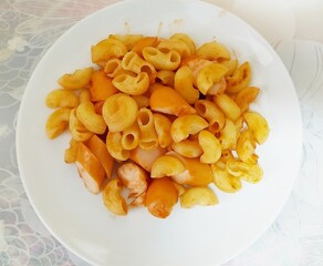 italian food dish menu pasta stir fried maccaroni hot dog
