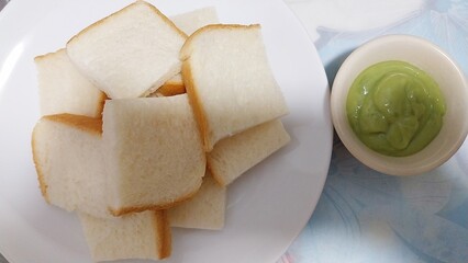 thai food dish bakery toast Pandan Custard steamed toast
