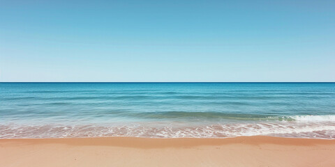 Obraz premium Beach with blue water and sand, with the horizon line in view