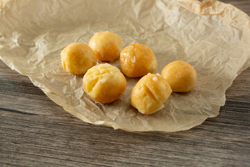 A view of an order 6 donut holes.