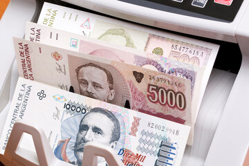 Argentine australes in the counting machine