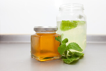 honey mint syrup with sparkling mint beverage