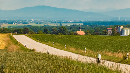 Summer view near Ettling, Isar, Wallersdorf, Dingolfing-Landau, Bavaria, Germany
