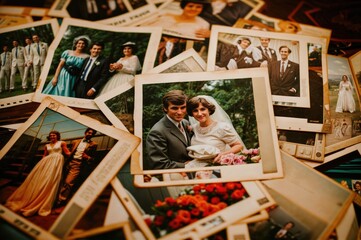 Nostalgic Treasures: Instant Photographs from an 80s Wedding, Cherishing the Unforgettable Moments of Love, Laughter, and Family.