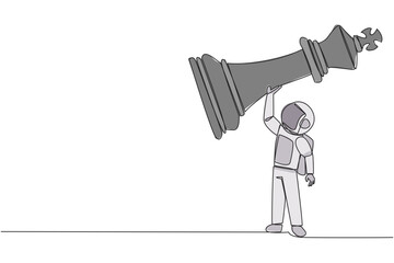 Fototapeta premium Single continuous line drawing young strong astronaut holding, lifting king chess piece. Successful entrepreneurship tactics or strategy, superiority in business. One line design vector illustration