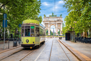 Fototapeta premium Milano. Porta Sempione City Gate, landmark triumphal arch called Arco della Pace or Arch of peace in Milan