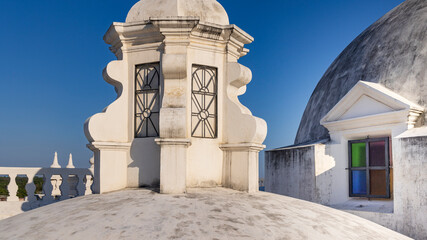 Obraz premium Scenic view of beautiful roof of white cathedral of colonial city Leon in Nicaragua in Central America