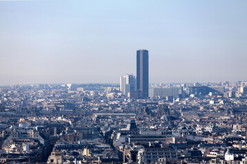 Obraz premium Tour Montparnasse in Paris
