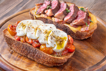 Mozzarella and steak bruschettas