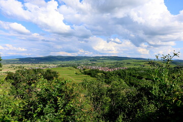 Blick auf den Kaiserstuhl im Frühling