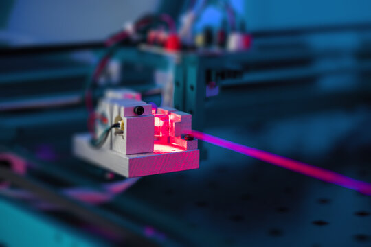 optical measuring instrument based on lasers in a quantum laboratory