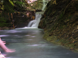 北海道登別市にある大湯沼川の天然足湯 / Natural footbath at Oyunuma River in Noboribetsu, Hokkaido
