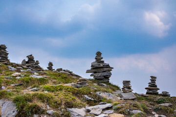 trekking route to Rudranath temple in Uttarakhand 