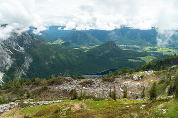 Blick vom Loser auf den Aussee sowie das Ausseerland und den Dachsteingletscher, Salzkammergut,...