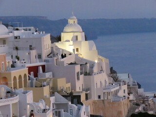 Naklejka premium Paisaje cúpula Santorini