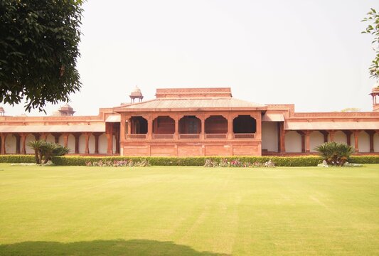 Buland Gate and the parts of Fatehpur Sikri palace in Agra, Uttar Pradesh, India.