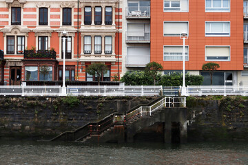 Naklejka premium View of the estuary of Bilbao