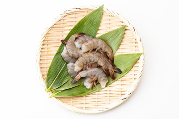 白背景にバナメイエビ
