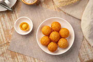 Fried Sesame Balls,made from flour stuffed with mung bean and coated with sesame seeds,Thai snack food (Khanom Kai Hong or Swan Eggs Dessert).Top view