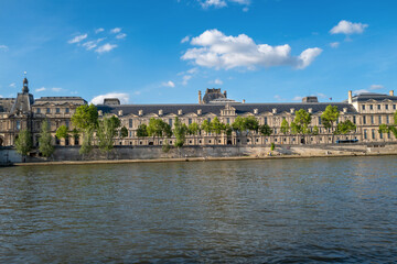 Fototapeta premium vue de la Seine au centre ville de Paris en France