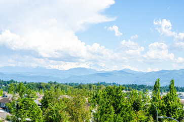 Obraz premium Mt. Baker visible from Abbotsford, BC, Canada