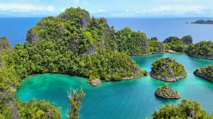 View on the archipelago of Piaynemo