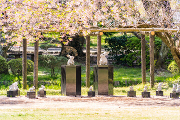 出雲大社にある、いなばのしろうさぎのモニュメント