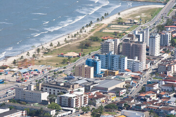 Caraguatatuba vista do morro.