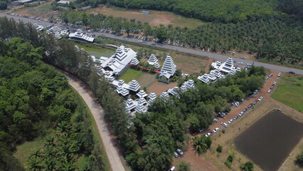 Bo Thong Buri Restaurant is beautiful.