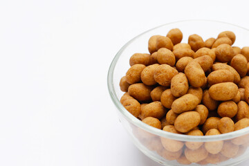 Coconut cream coated peanuts snack