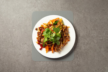 Spicy stir-fried meat and vegetables 