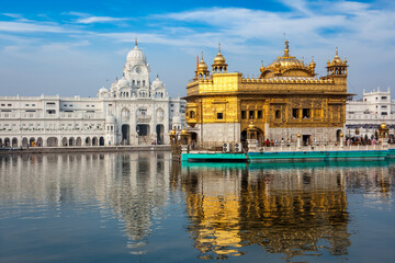 Sikh gurdwara Golden Temple (Harmandir Sahib). Holy place of Sikihism. Amritsar, Punjab, India