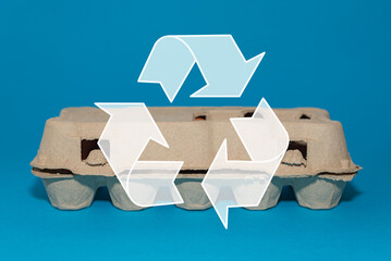 Boîte d'œufs, boîte d'œufs en carton, boîte de 10 œufs, recyclage, symbole recyclage 